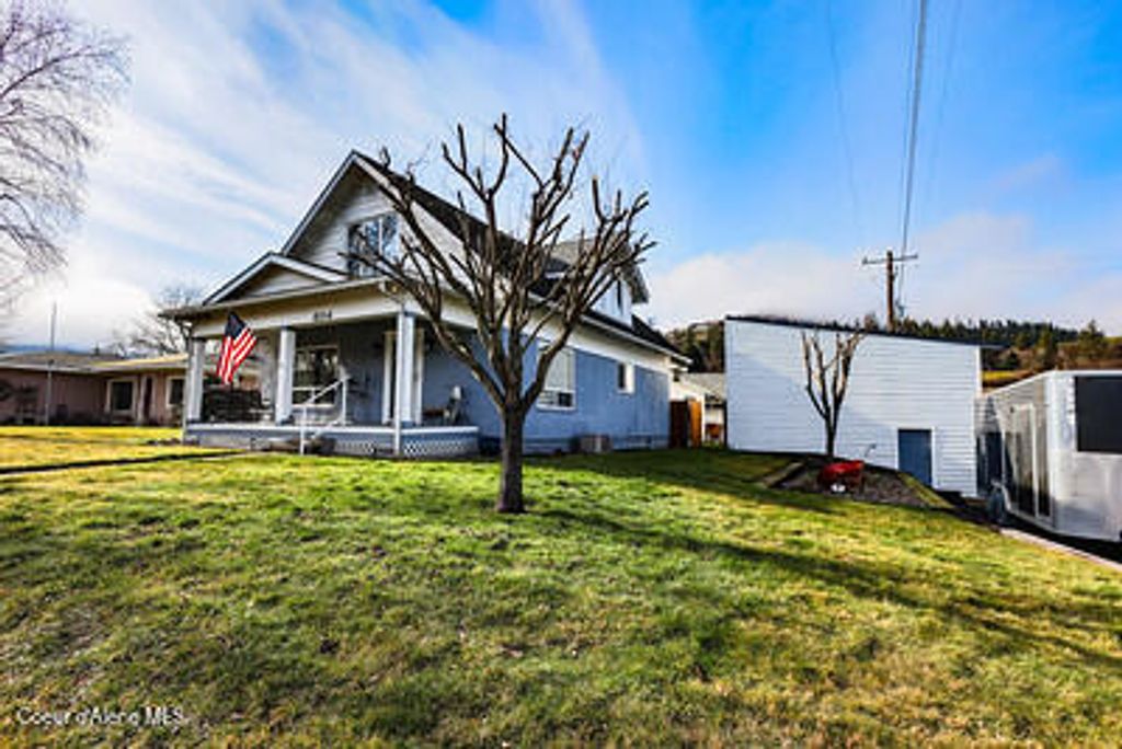 Photo of 804 Maple St, Kamiah, ID 83536 (MLS # 26-1437)
