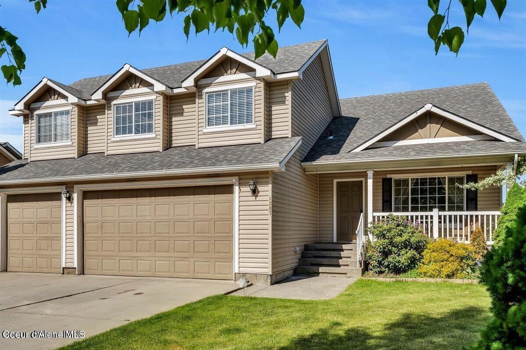 Photo of 1307 Willamette DR, Post Falls, ID 83854 (MLS # 26-6070)