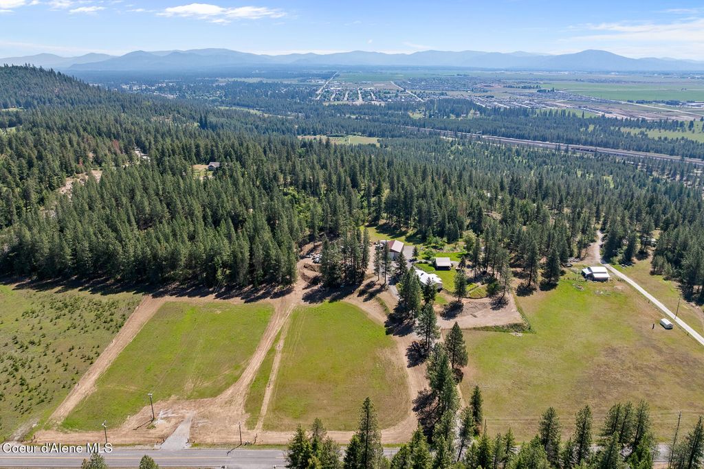 Photo of 13874 Idaho RD, Rathdrum, ID 83858 (MLS # 26-5452)