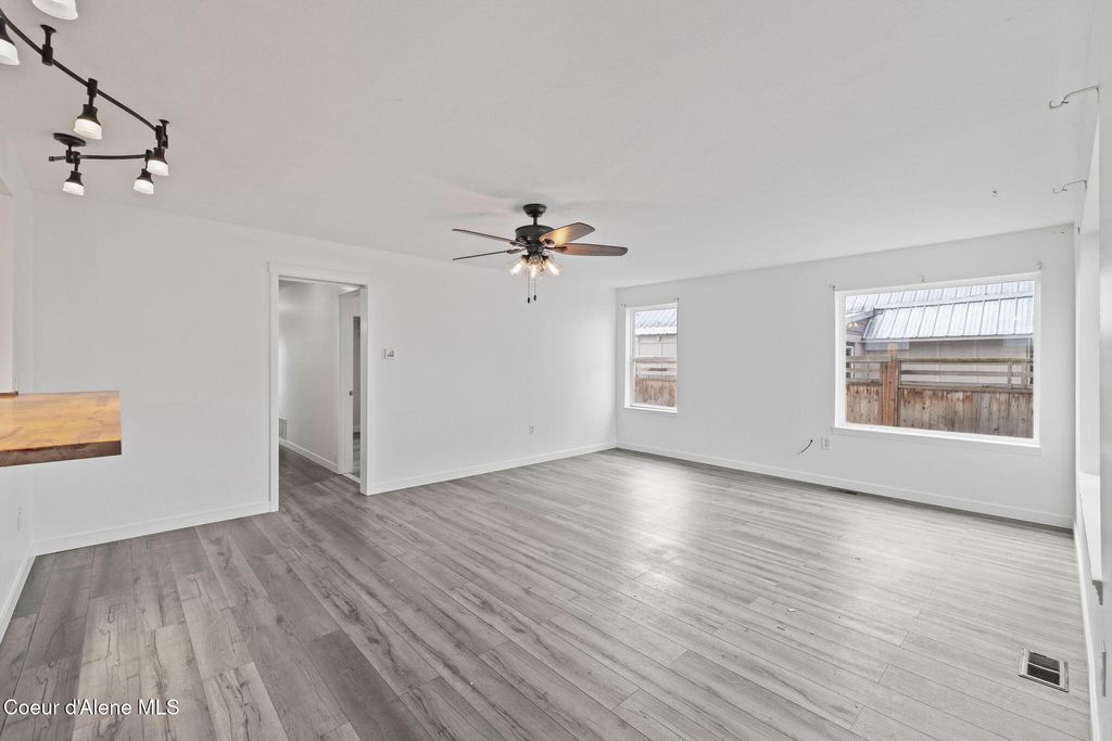 Photo of 2110 Coeur D Alene Ave, Coeur dAlene, ID 83814 (MLS # 26-1963)