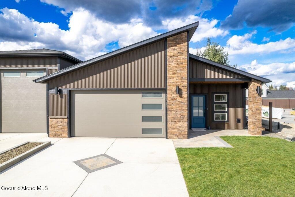 Photo of 13944 Rainier Loop, Rathdrum, ID 83858 (MLS # 26-2707)