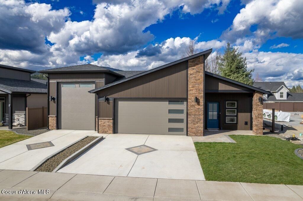 Photo of 13944 Rainier Loop, Rathdrum, ID 83858 (MLS # 26-2707)