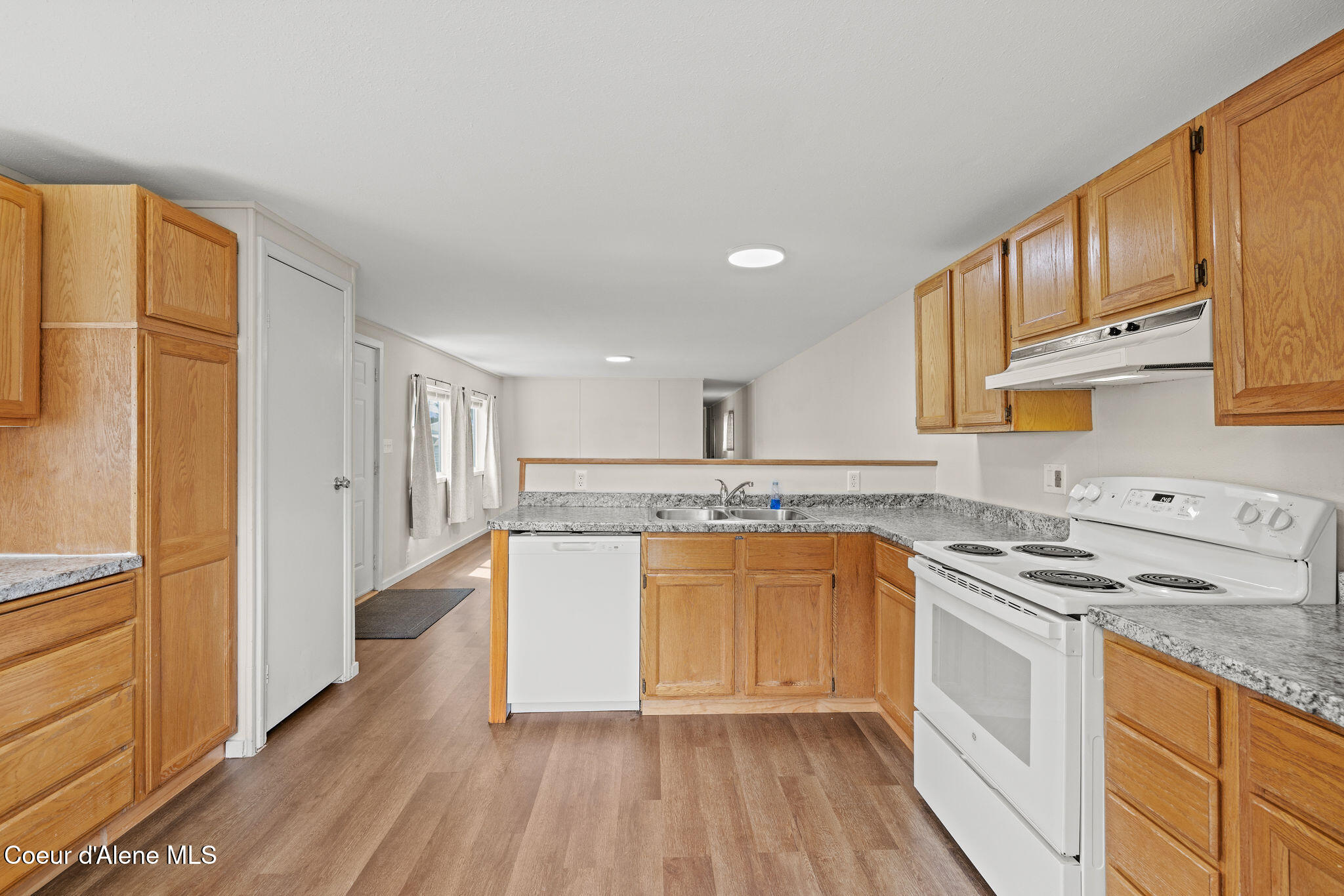 2907 Howard
