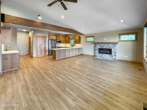 Condo For Sale - 27 Fremont Lane (b14) Ln<br/> Nordman, ID 83848