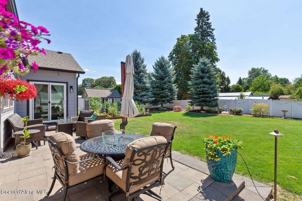 Photo of 1658 Boyles Ave, Hayden, ID 83835 (MLS # 26-3850)