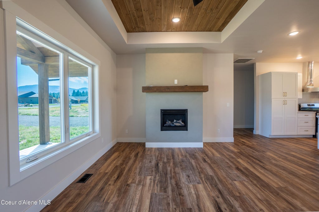 Photo of 24 Beulah Pl, Moyie Springs, ID 83845 (MLS # 26-8244)