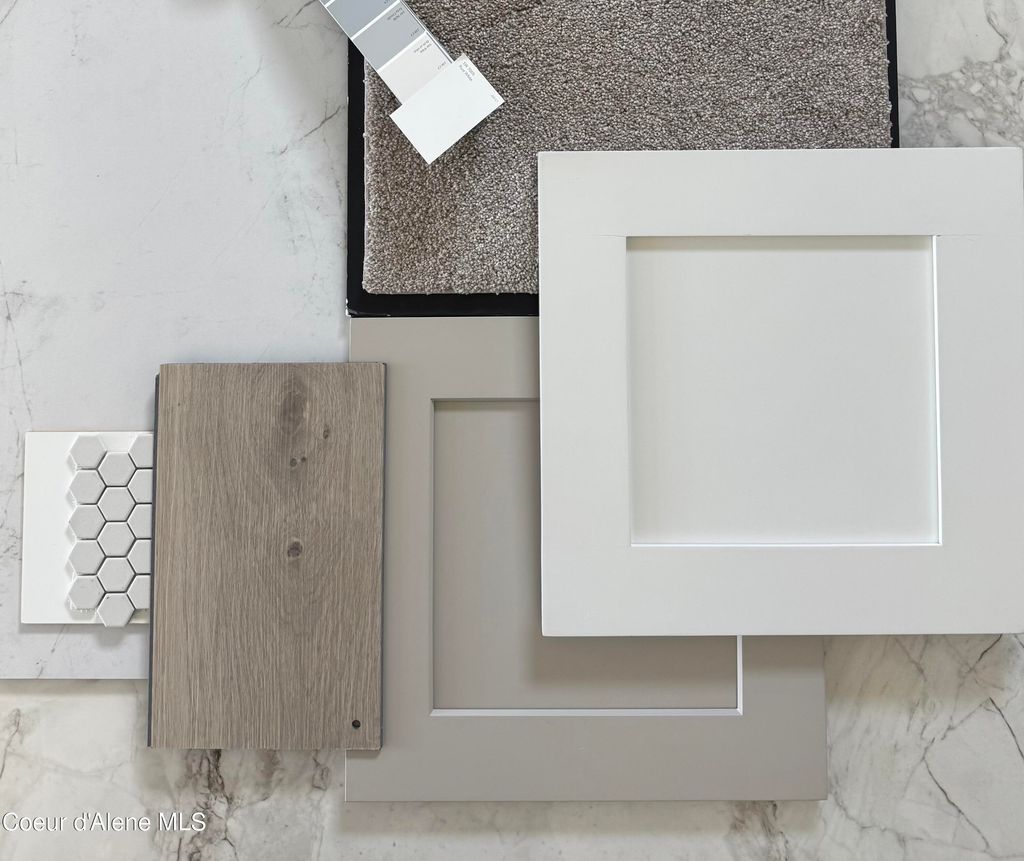 Photo of 627 MOSCOW St, Sandpoint, ID 83864 (MLS # 26-198)