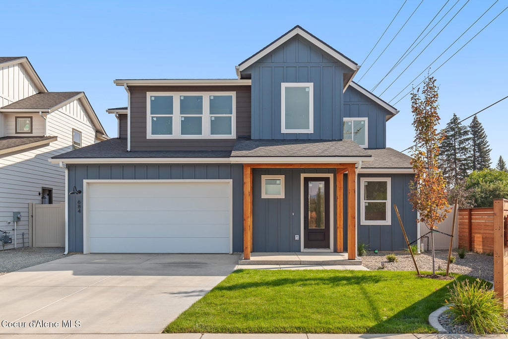Photo of 684 MOSCOW ST, Sandpoint, ID 83864 (MLS # 26-10204)