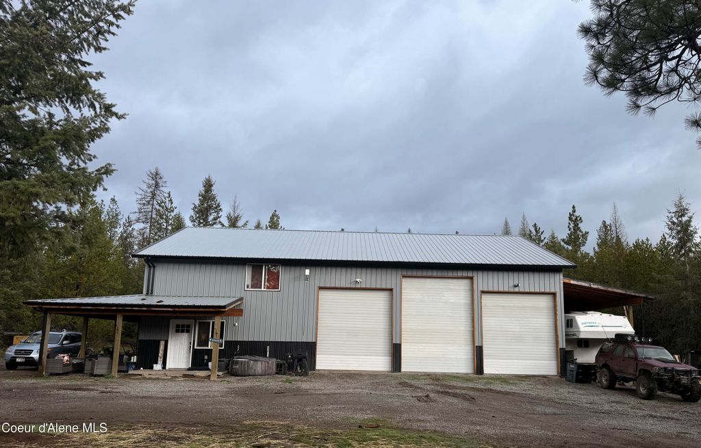 Photo of 365 Jacks Place Place, Oldtown, ID 83822 (MLS # 26-3442)