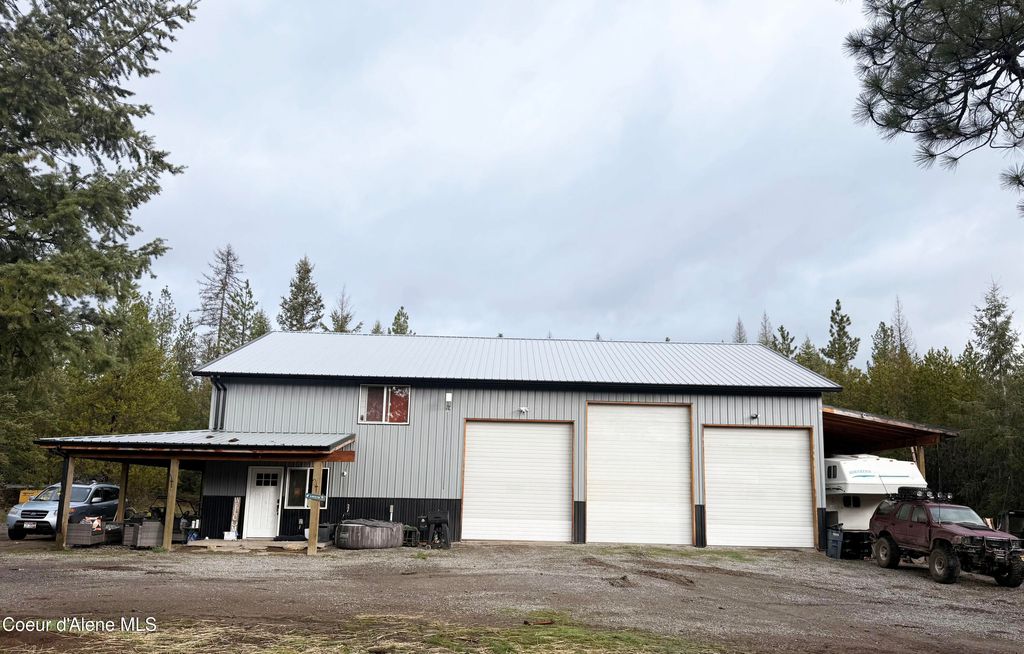 Photo of 365 Jacks Place Place, Oldtown, ID 83822 (MLS # 26-3442)