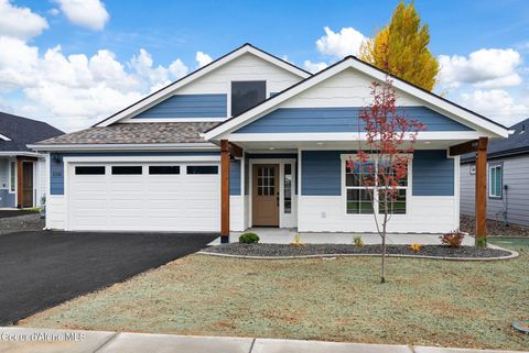 Photo of 2310 Maverick Ct, Sandpoint, ID 83864 (MLS # 25-10845)