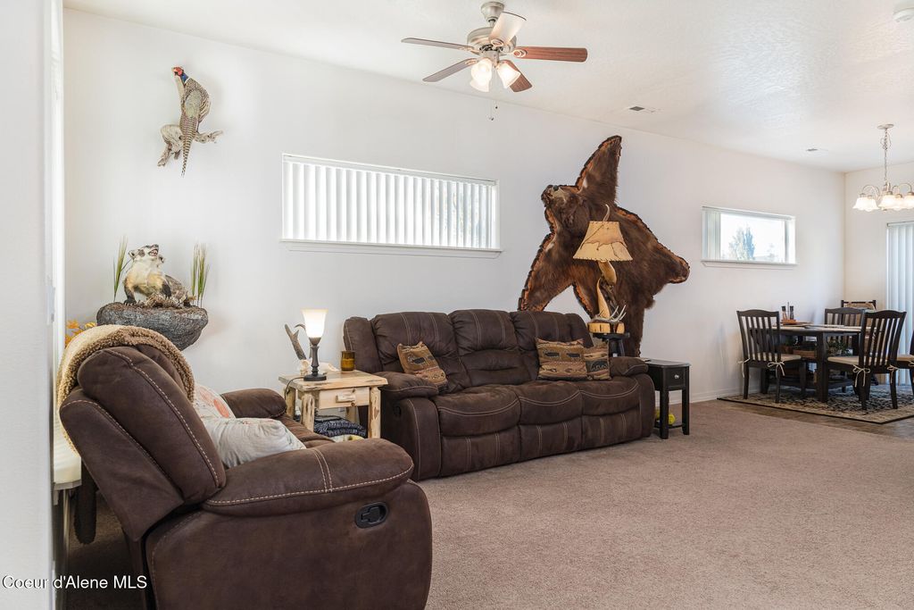 Photo of 7878 LEVERETT Ct, Coeur dAlene, ID 83815 (MLS # 25-10331)