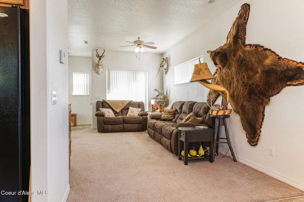 Photo of 7878 LEVERETT Ct, Coeur dAlene, ID 83815 (MLS # 25-10331)