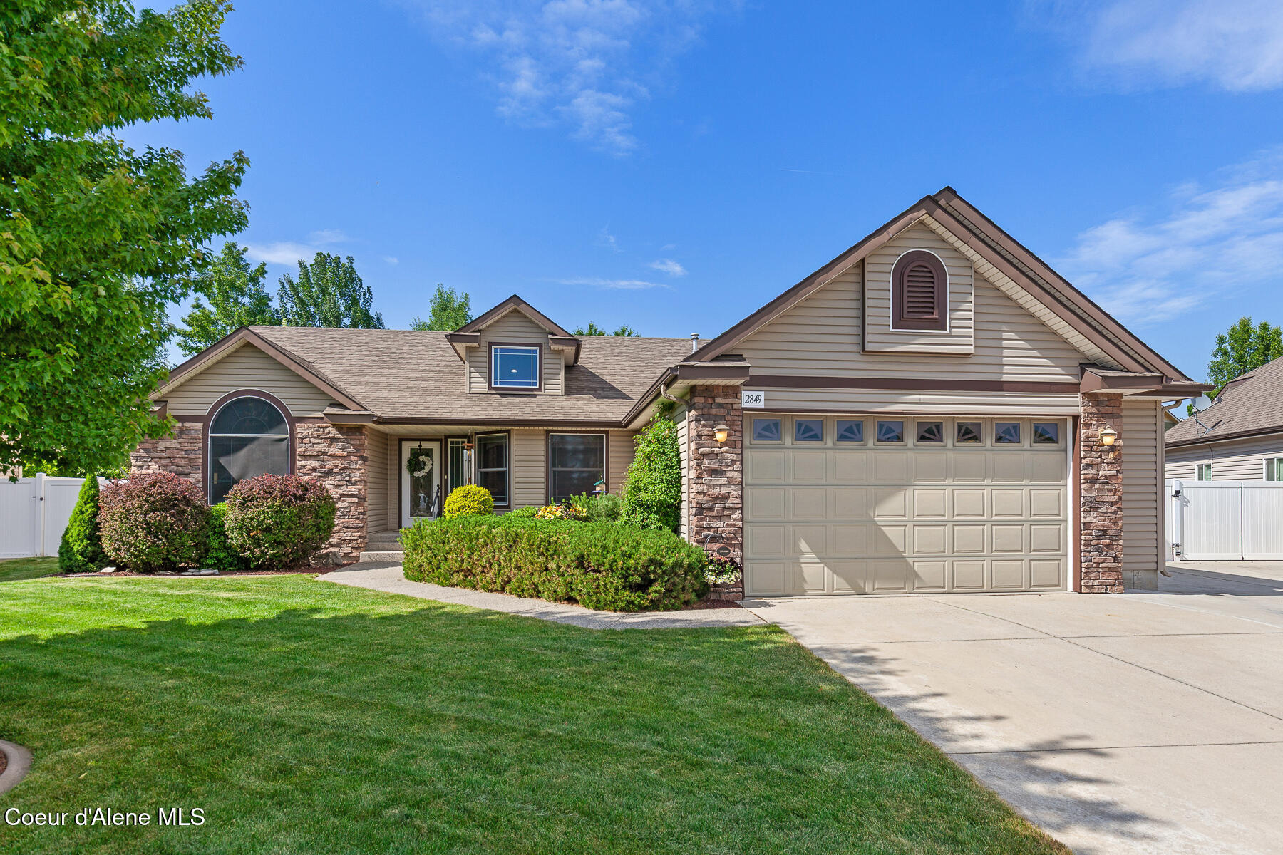 2849 W MULBERRY CT, Hayden, ID 83835