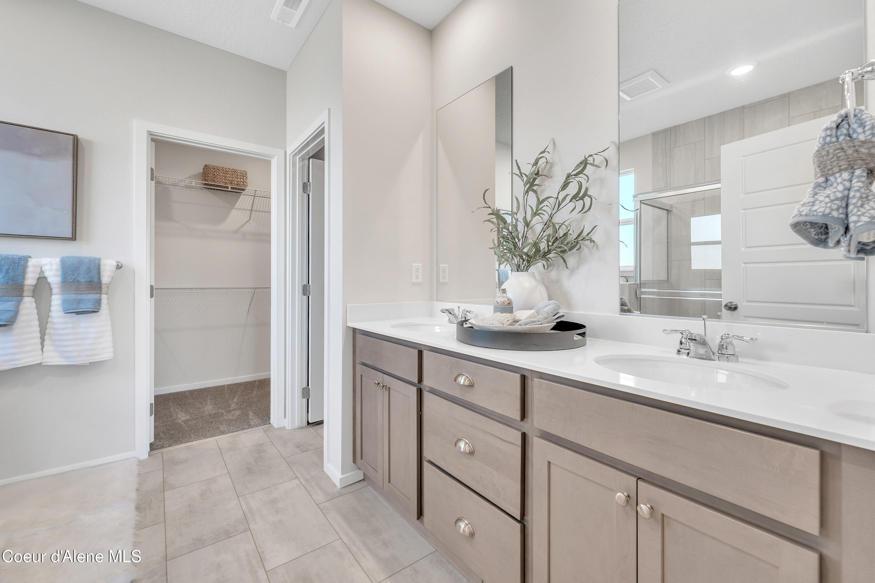 Hayden, Idaho 83835, United States, 3 Bedrooms Bedrooms, ,2 BathroomsBathrooms,Residential,Pending,13087