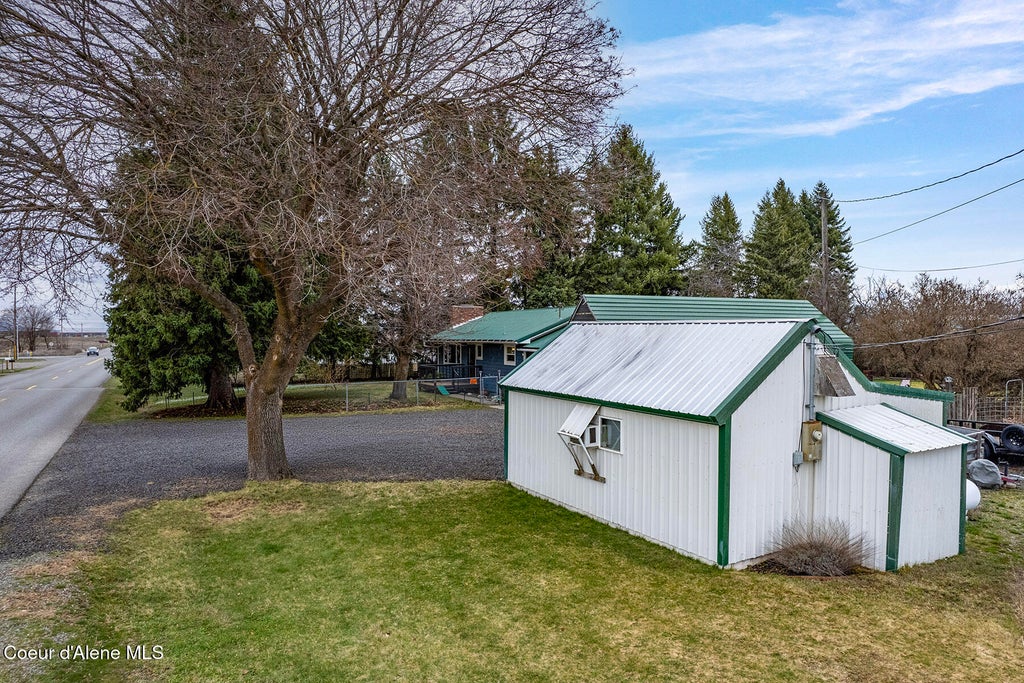 Photo of 9490 Atlas Rd, Hayden, ID 83835 (MLS # 26-5602)
