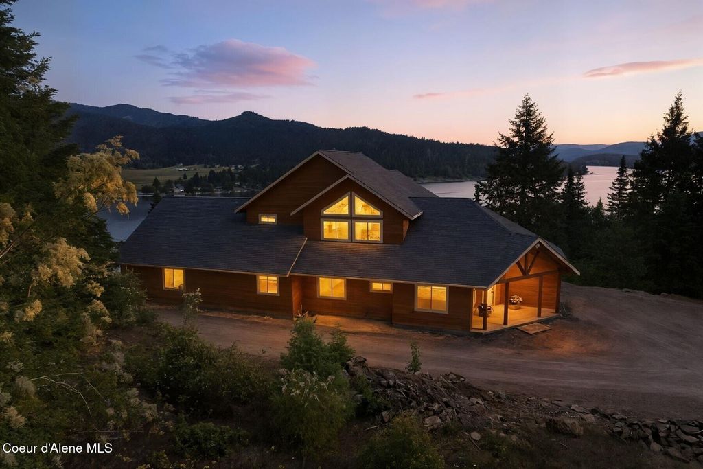 Photo of 14830 Dufort Rd, Priest River, ID 83856 (MLS # 26-2523)