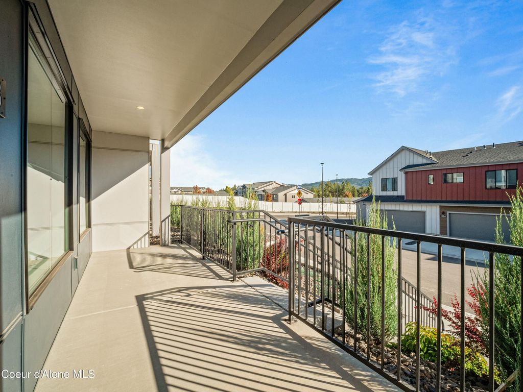 Photo of 1033 RAILROAD Ave, Post Falls, ID 83854 (MLS # 25-7299)