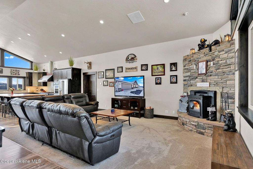 Photo of 5383 Van Dusen Rd, Harrison, ID 83833 (MLS # 26-22)