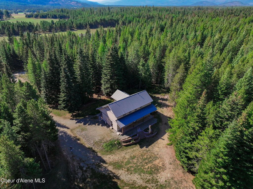 Photo of 97 Leelah Ln, Bonners Ferry, ID 83805 (MLS # 25-7597)