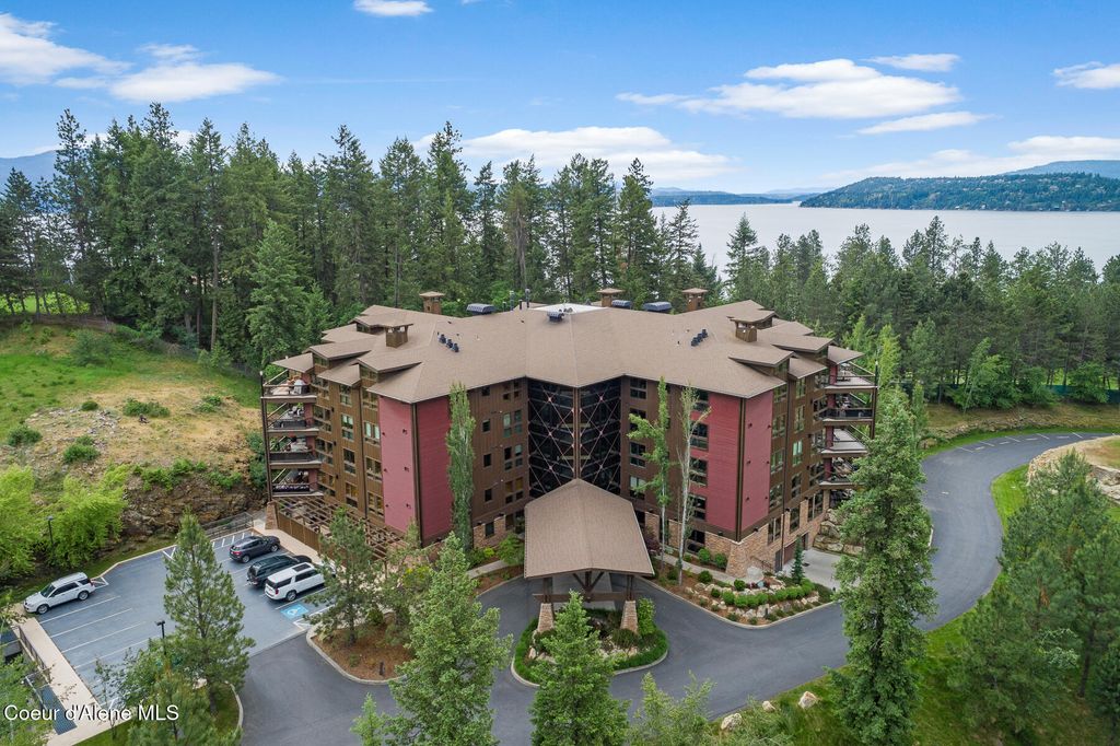 Photo of 1700 Tower Pt #205, Coeur dAlene, ID 83814 (MLS # 26-3267)