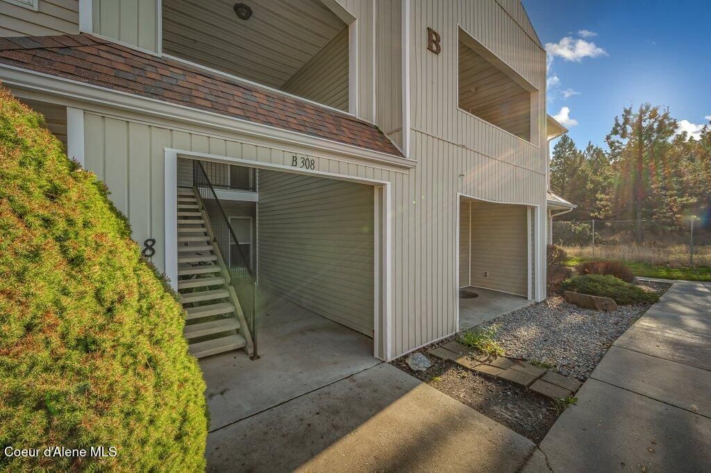 Photo of 308 GREENSFERRY Rd #109, Post Falls, ID 83854 (MLS # 25-11205)