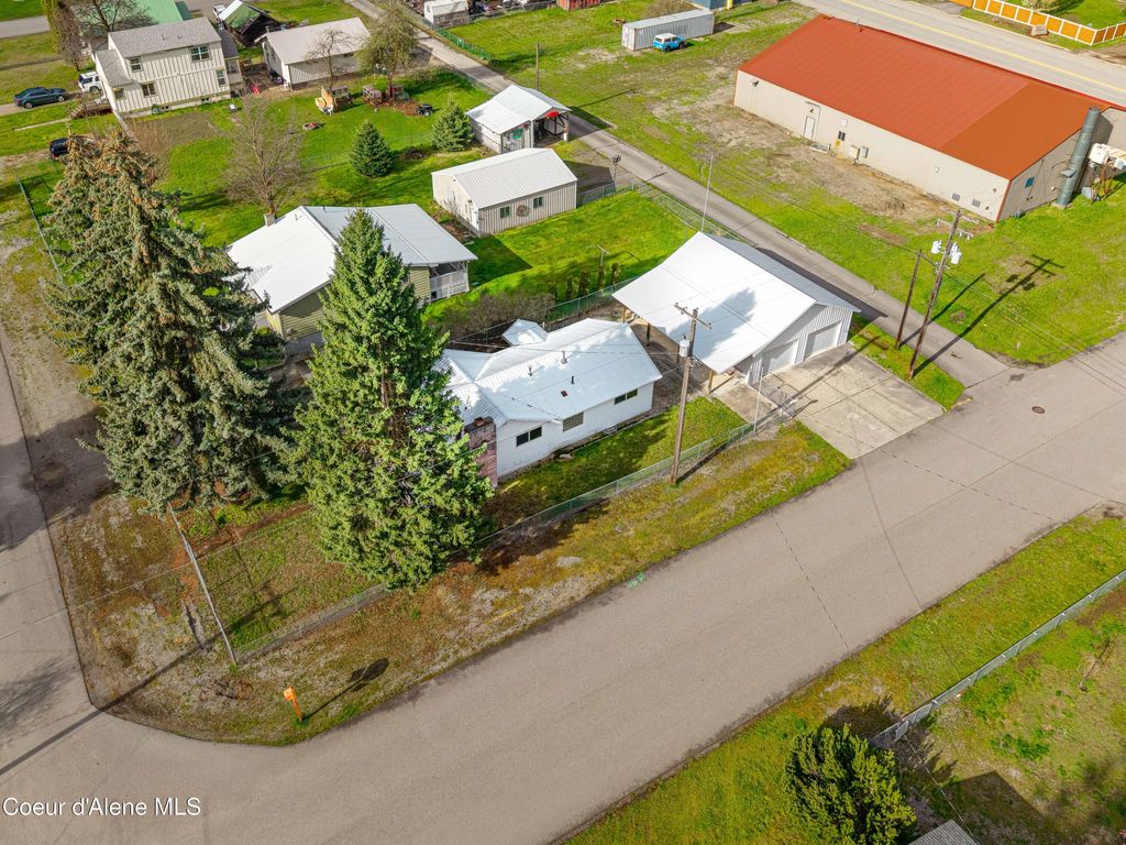 Photo of 222 Fourth St, Osburn, ID 83849 (MLS # 26-3640)