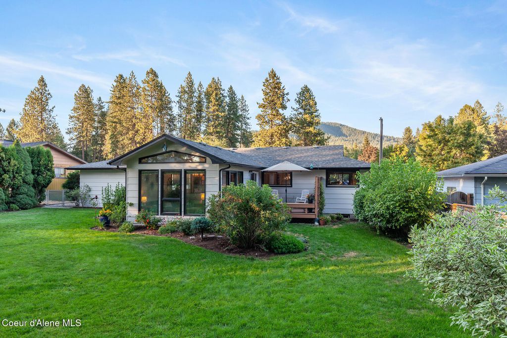 Photo of 3307 PINE HILL Hill, Coeur dAlene, ID 83815 (MLS # 25-8403)