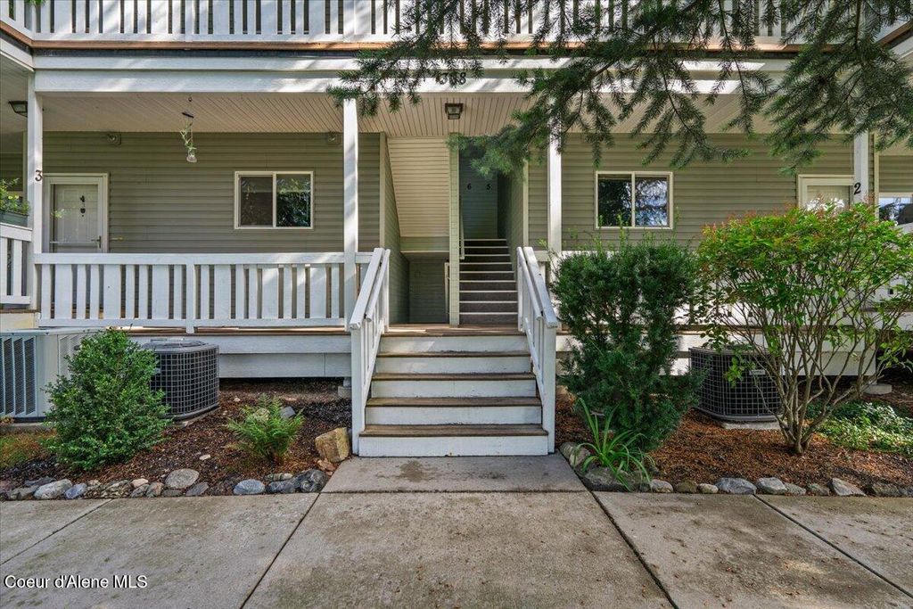 Photo of 368 Whispering Pines Pines #6, Coeur dAlene, ID 83815 (MLS # 25-9579)
