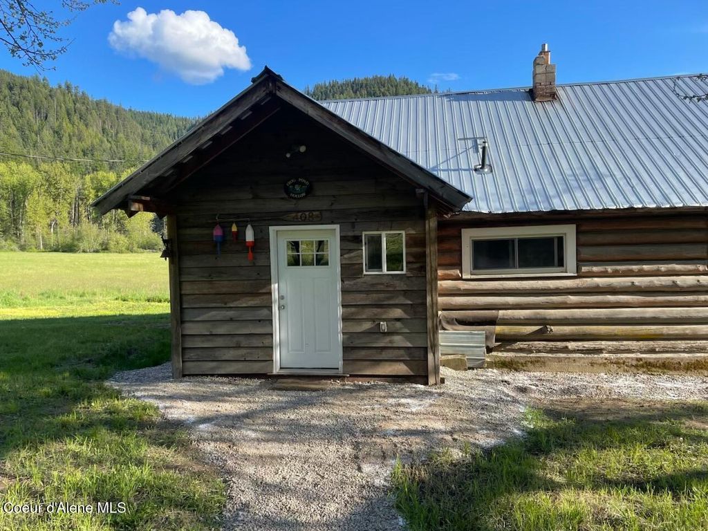 Photo of 408 Quartz Crk Crk, Priest River, ID 83856 (MLS # 25-5505)