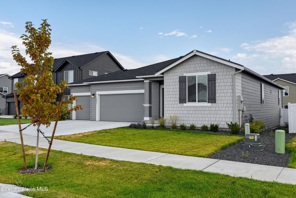 Photo of 3098 MARNI RD, Post Falls, ID 83854 (MLS # 26-4468)