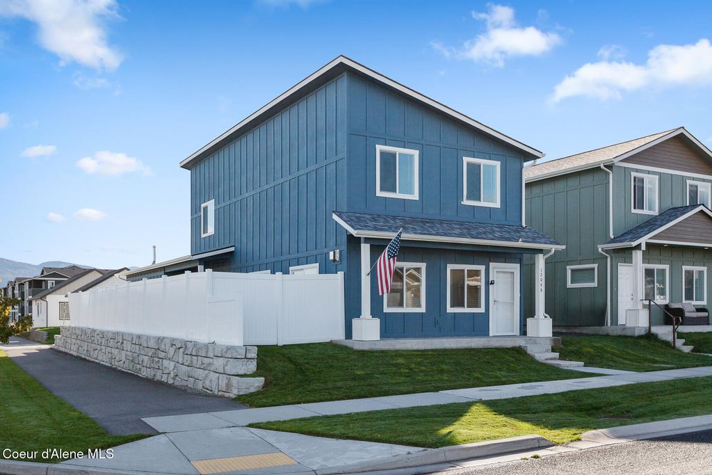 Photo of 12066 Wellington Avenue Avenue, Post Falls, ID 83854 (MLS # 26-456)