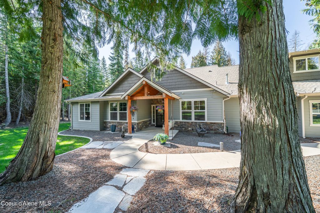 Photo of 3102 Mack Ln, Rathdrum, ID 83858 (MLS # 26-4915)