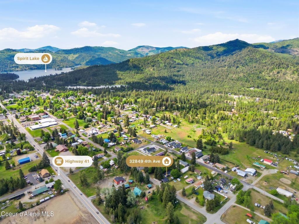 Photo of 32849 4th Ave, Spirit Lake, ID 83869 (MLS # 26-5196)