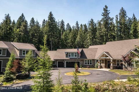 Photo of 399 Forest Knolls Knolls, Sandpoint, ID 83864 (MLS # 24-10194)