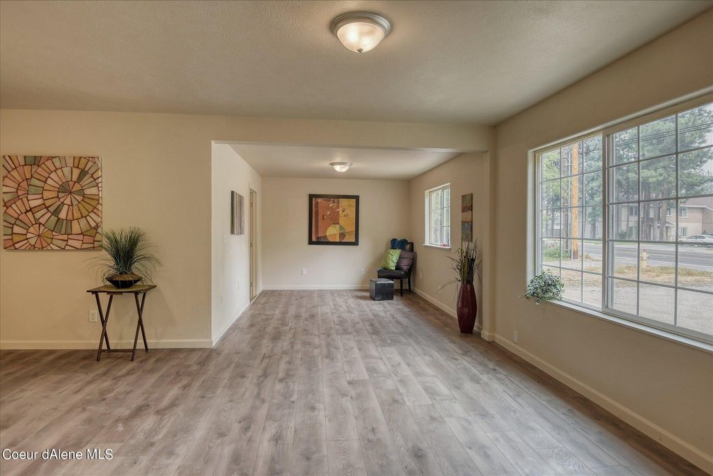 Photo of 1813 Spokane St, Post Falls, ID 83854 (MLS # 25-10389)