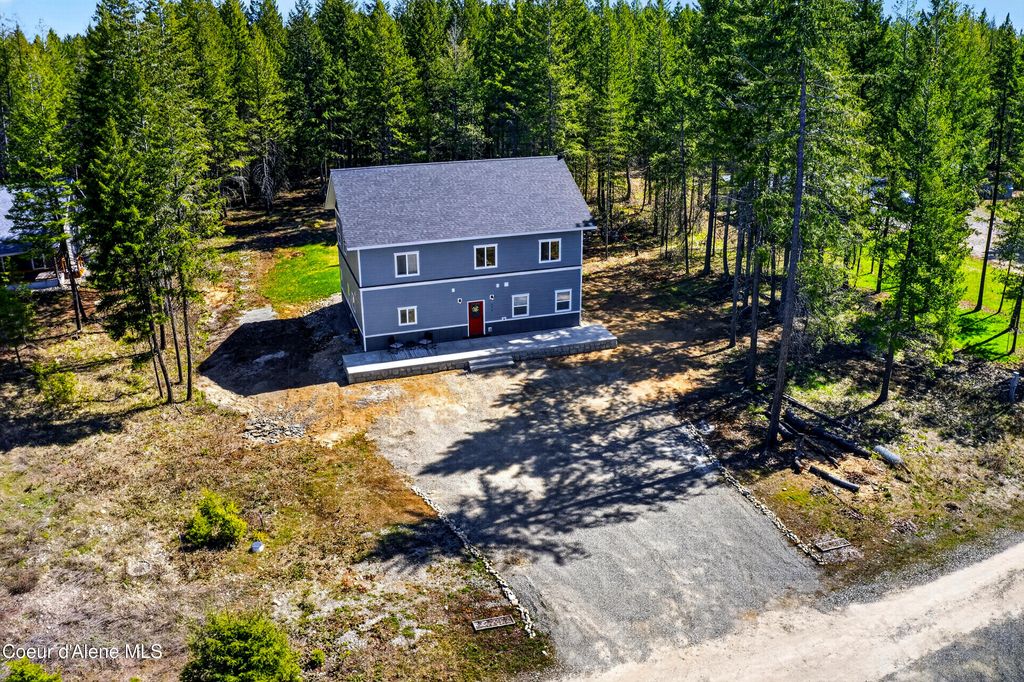 Photo of 334 Hardy Loop, Bonners Ferry, ID 83805 (MLS # 26-3467)