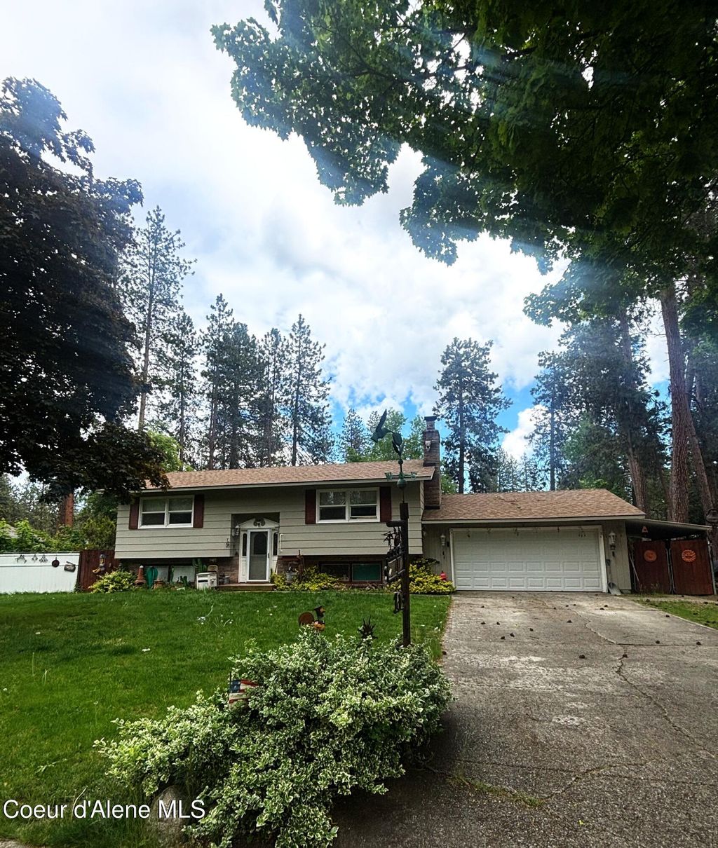 Photo of 441 Park DR, Post Falls, ID 83854 (MLS # 26-5100)