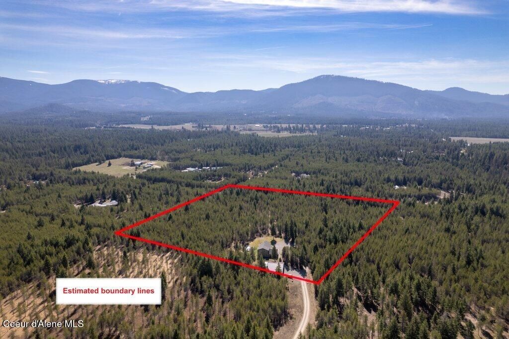 Photo of 10209 Snowy Ln, Athol, ID 83801 (MLS # 26-3070)