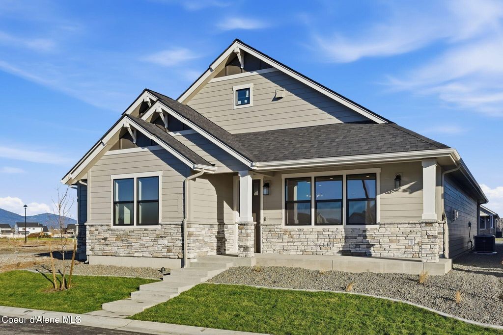 Photo of 4428 Hide Away Ln, Coeur dAlene, ID 83815 (MLS # 26-2742)