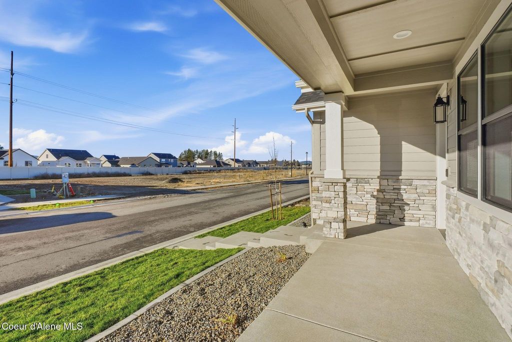 Photo of 4428 Hide Away Ln, Coeur dAlene, ID 83815 (MLS # 26-2742)