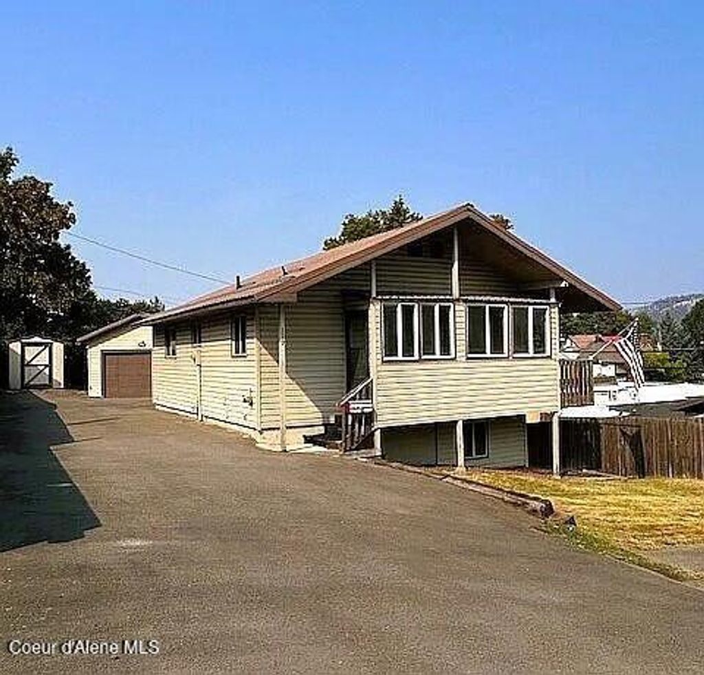 Photo of 119 5th St, St. Maries, ID 83861 (MLS # 26-635)