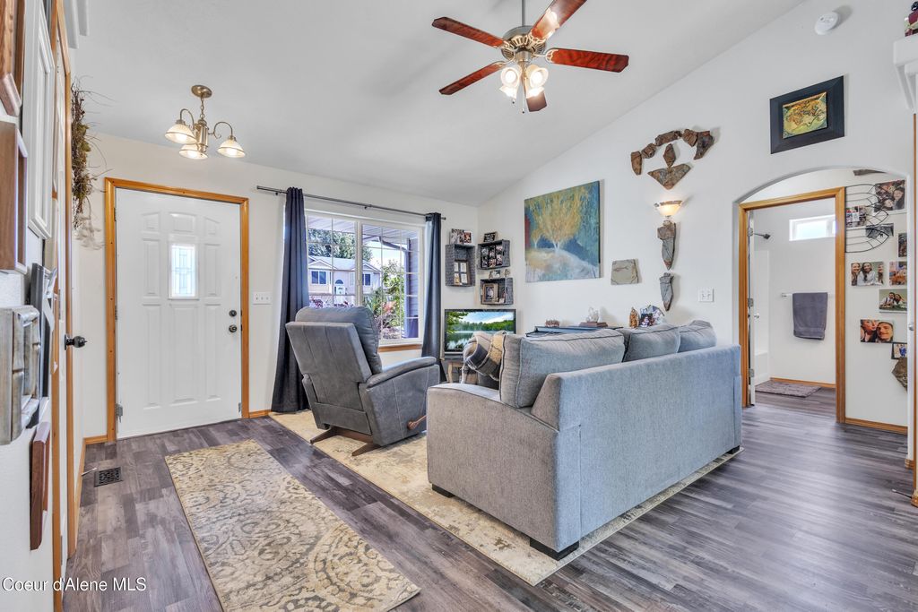 Photo of 8849 TORREY Ln, Hayden, ID 83835 (MLS # 26-3101)