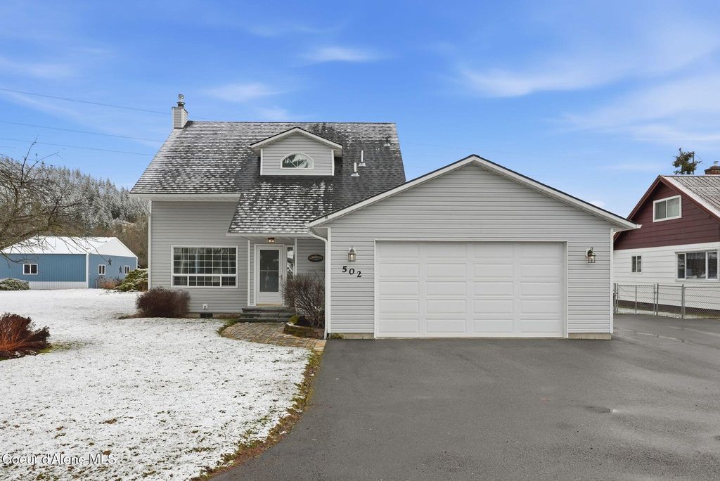 Photo of 502 Lewiston Ave, Pinehurst, ID 83850 (MLS # 26-1848)