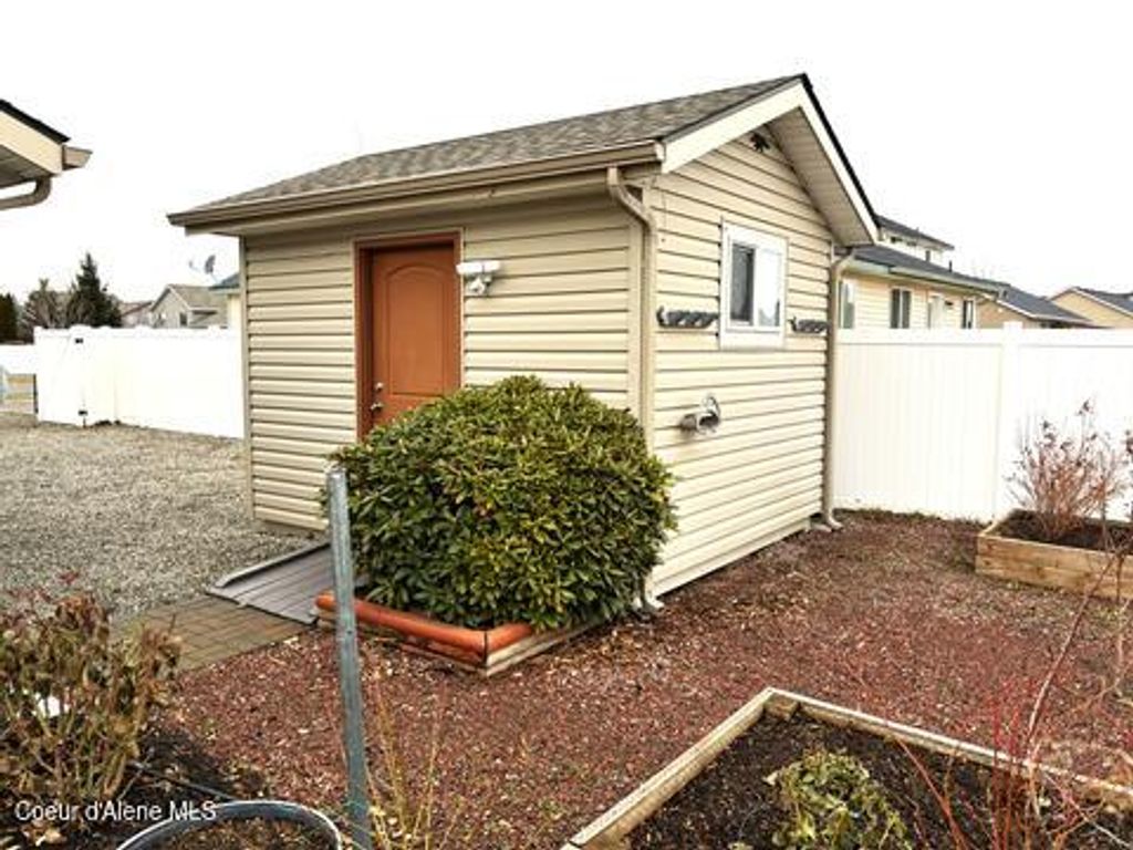 Photo of 7028 TALON Ln, Coeur dAlene, ID 83815 (MLS # 26-805)