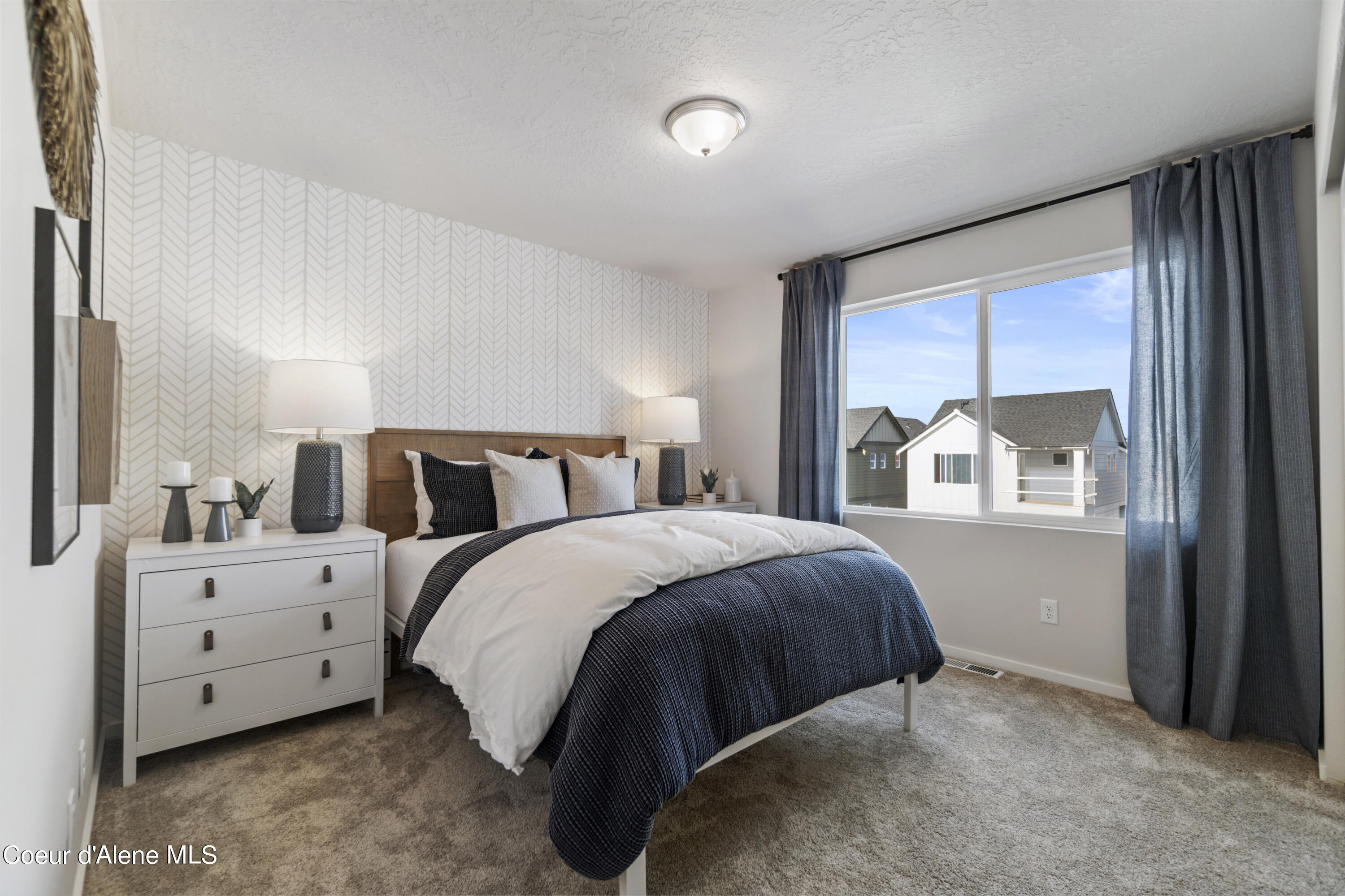 Hayden, Idaho 83835, United States, 4 Bedrooms Bedrooms, ,3 BathroomsBathrooms,Residential,Pending,41926