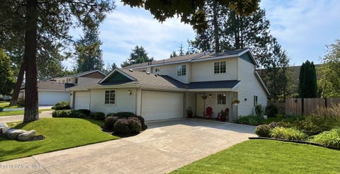 Condo For Sale - 302 Knotty Pine Pine<br/> Kootenai County, Coeur d'Alene, ID 83815