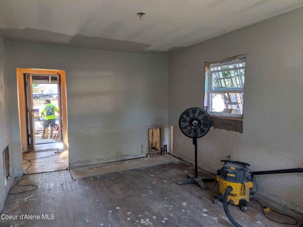 Photo of 1010 ST MARIES, Coeur dAlene, ID 83814 (MLS # 25-8851)
