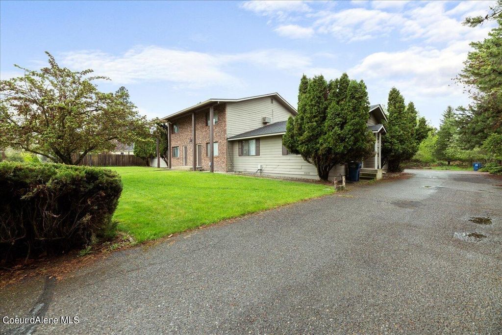 Photo of 1311 E Lunceford LN, Coeur dAlene, ID 83815 (MLS # 23-10160)