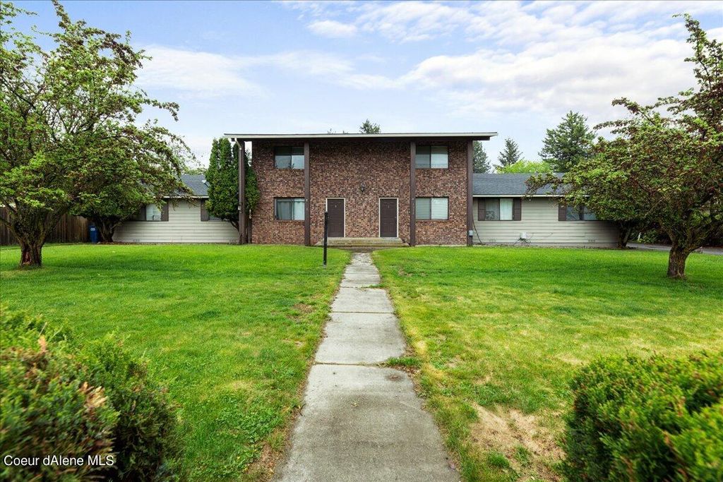 Photo of 1311 E Lunceford LN, Coeur dAlene, ID 83815 (MLS # 23-10160)